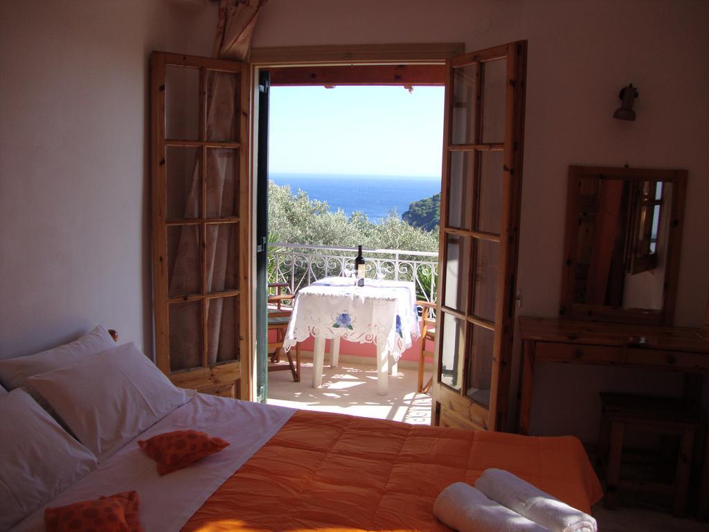 Ipsia Apartments Paleokastritsa Room photo